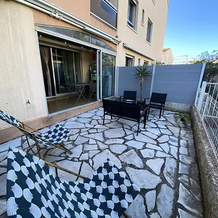 Marie Louise - Agreable De 35m2 Avec 4 Couchages A Sanary-sur-mer Proche Des Plages Mae-9824